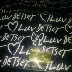 Betsey johnson wallet